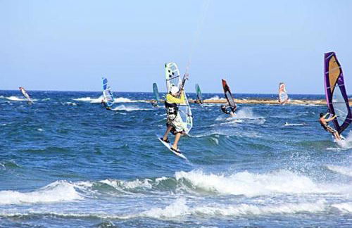 Overlooking the blue sea - Foto 24