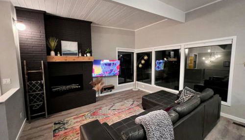 Mid Century Modern Montana Dream Home - Foto 4