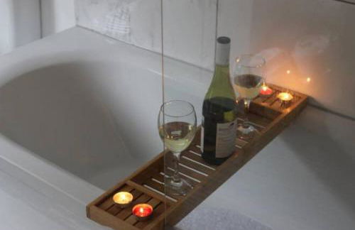 Newly Refurbished 3 Bed 2.5 Bath House in Staines - Foto 24