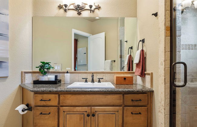 Hilltop Estate w/ Pool, Hot Tub, Fire Pit, Views Cleveland Vista by Avantstay - Foto 46