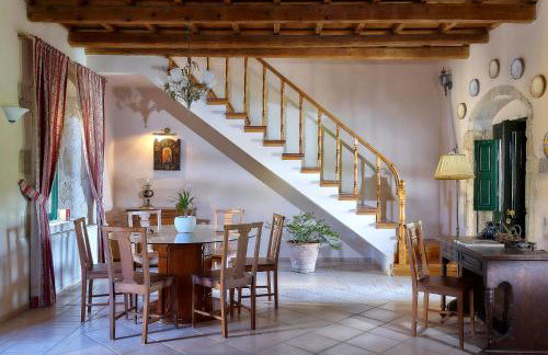 Castello Villa Daphnes - Private Pool & Whirlpool - Foto 13