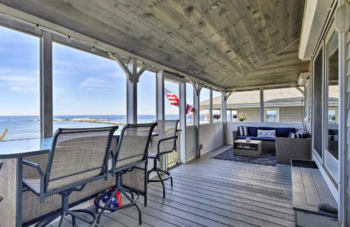 Oceanfront Cape Cod Home with Porch, Yard and Grill! - Foto 24