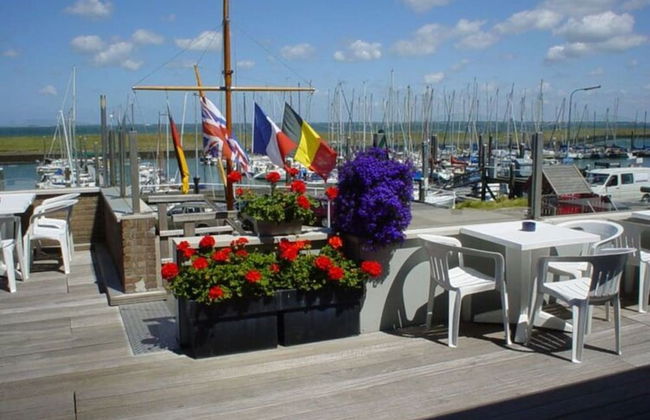 Holiday Home in Colijnsplaat by the Lake - Photo 24