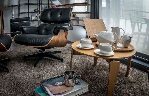 Beautiful Loft 130m2 Sun and free parking - Foto 9