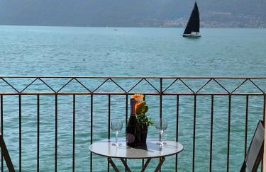 On the Lake - Foto 1