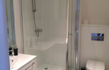 Seaview Retreat Private Parking - Photo 8