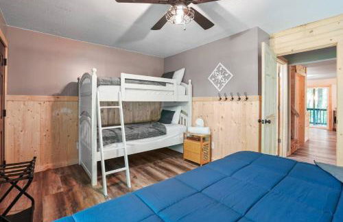 Game RoomHot Tub4mi to Rock HouseGives Back! - Foto 35