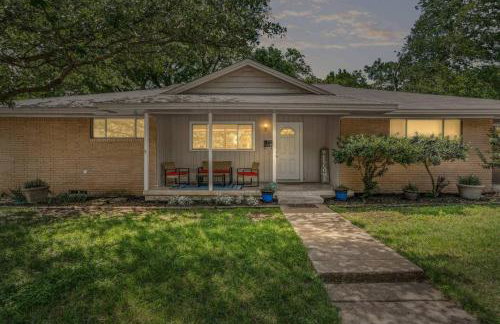 Charming 2BD TCU Walkable - Foto 33