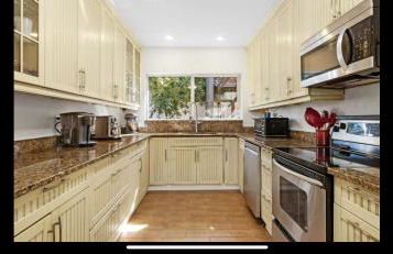 Freshly Renovated Fort Lauderdale Pool Home with 4 Bedrooms and 4 Bathrooms - Foto 2