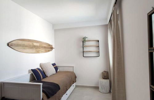 Piso reformado de diseño c/terraza. Playa el Ancla - Foto 15