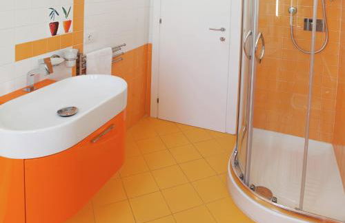 Apartment in quiet and green environment with swimming pool - Foto 31