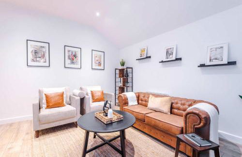 Old Town Hull Apt 1 - King or Twin - Marina Nearby - Foto 1