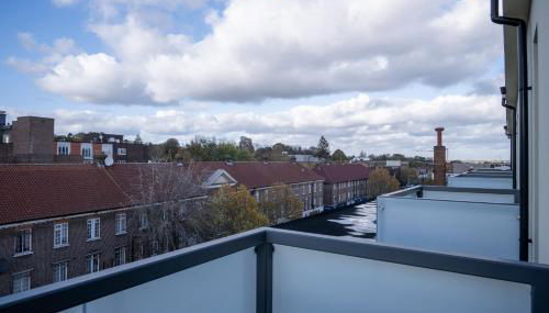 Palm Tree House Apartments - Photo 5