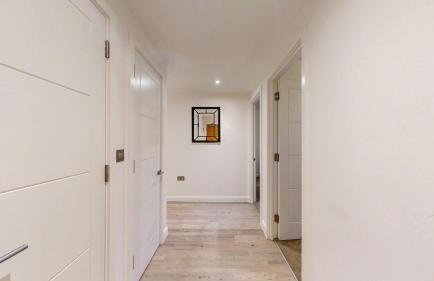 Stylish 2-bed flat,Secure Parking - Foto 10