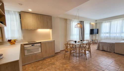 Apartamentos Las Ciencias E - Photo 3, stove, pet friendly, minibar