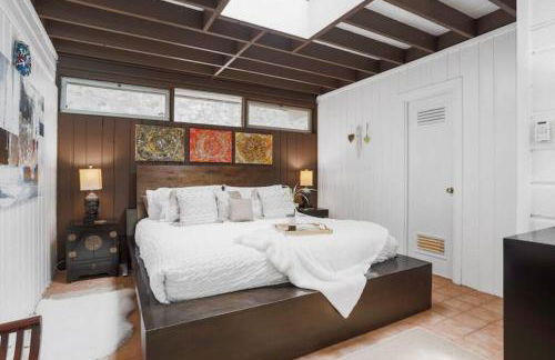 Midcentury Modern ZenHouse Sculptor Studio - Foto 10