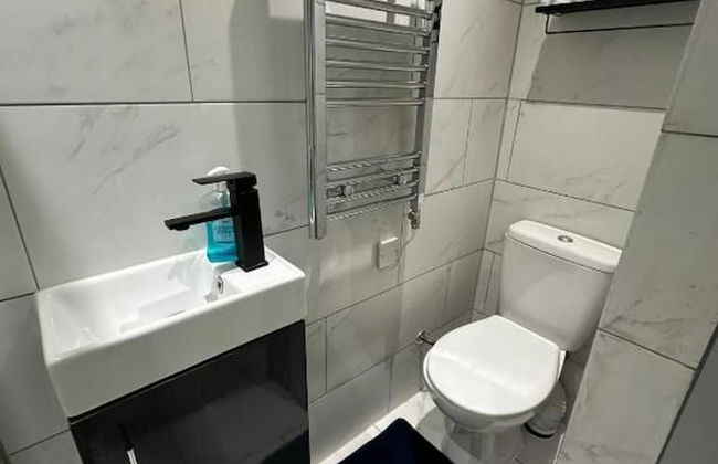 Inviting Studio Flat at Lewisham Way, Se14 London - Foto 7