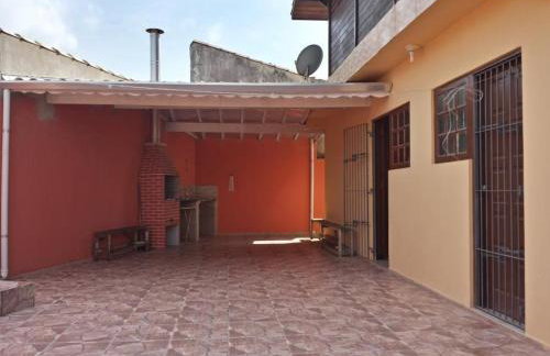 Casa Beira-Mar em Mongaguá - 4 Quartos - Vista Inesquecível para o Mar - Wi-Fi - Estacionamento 4 carros - Foto 18