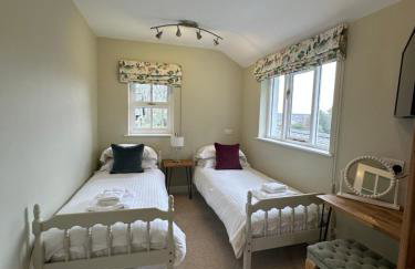 Cottage No1 Four Bed Lakeland Retreat and Hot Tub - Foto 26