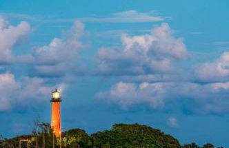 Golfers Paradise 4-hole PUTT-PUTT, Mega Chess with huge backyard, hammock - Photo 52