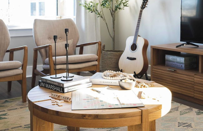 Shelton & Urban by Avantstay Sleeps 20! 2 Unit Buyout! Spacious Design - Photo 5