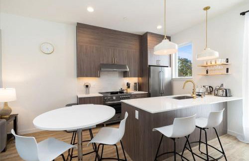 Squire - Prime Location with View & Parking - Foto 19