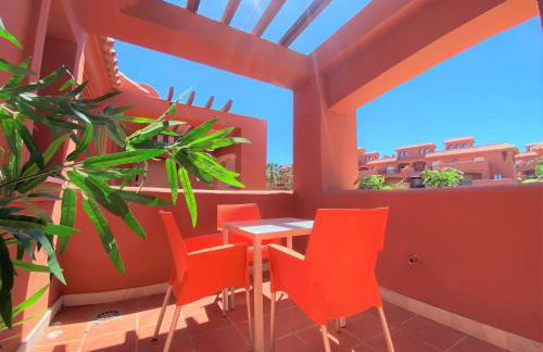 Sea View Penthouse Apartment with Hot Tub - Casa Bella Vista, Buenas Noches , Estepona - Photo 28