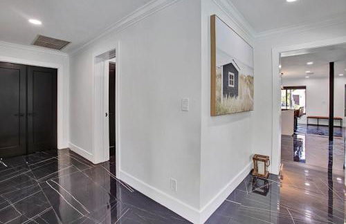 Coral Lane by Rove Travel - Home with Pool & BBQ - Foto 16