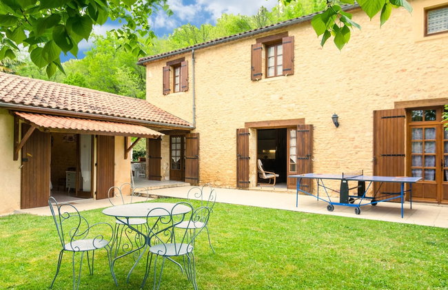 Chic Holiday Home in Siorac-en-perigord With - Foto 35