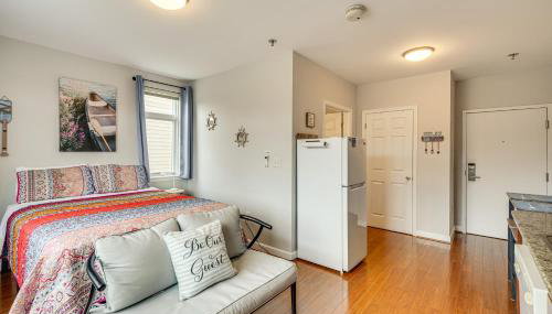 Smith Mountain Lake Condo with Pool Access - Foto 5