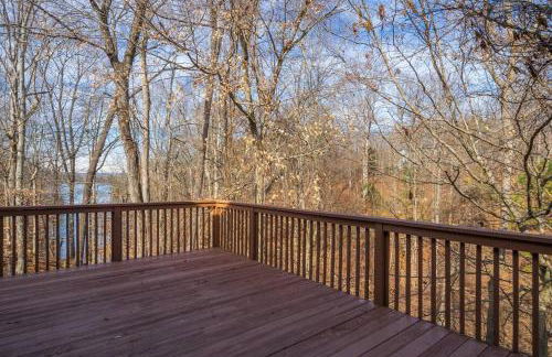 Lakeview with Dock and king bed Gainesville - Foto 33