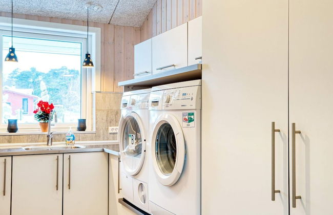 10 Person Holiday Home in Farevejle - Foto 9