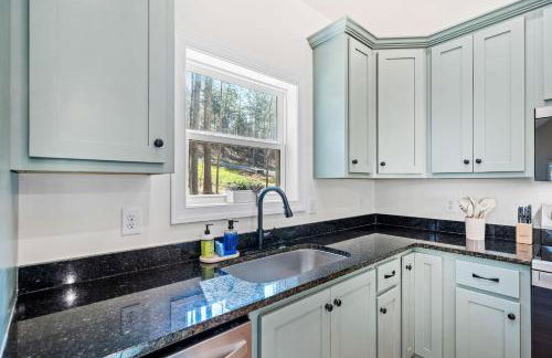 Creekside Cabin, Sauna, Near Wineries and BJ Reece - Foto 3