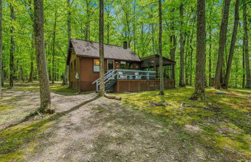 River Walk Cottage - Hot Tub - Pet Friendly - Swing - Screen Porch - River Access - Fire Pit - Wifi - Grill - Deck - King Bed - Foto 75