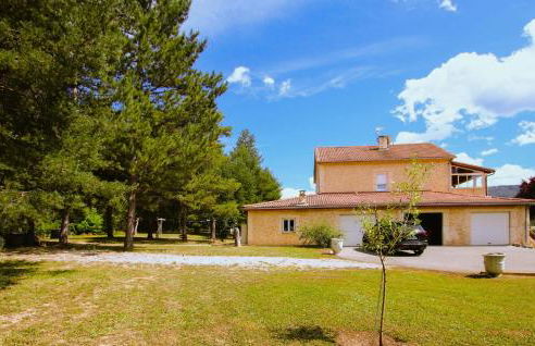 Gorgeous Home In Eyguians With Wifi - Photo 11