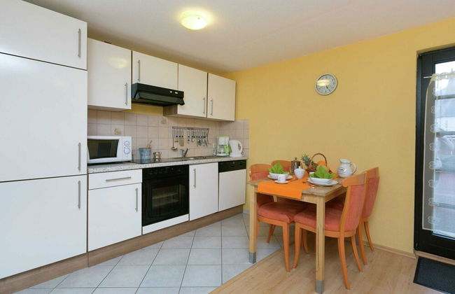 A Modern Apartment in the Hunsruck Region's Romantic Drohn Valley - Photo 12