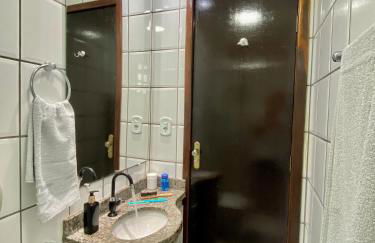 Apto charmoso na V Planalto perto Shopping com 2 Quartos de Casal ArCond Wifi 500megas Home Office e Garagem em Dourados - Foto 15