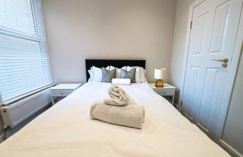 5 Bedroom 5 Bathroom House Portsmouth Docks - Foto 14