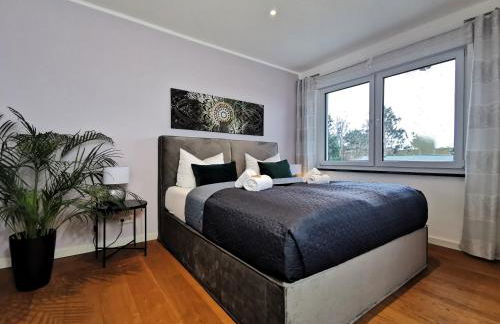 BohnApartments Luxury Villa Berlin - 210qm - Wintergarten - Kamin - 4 kostenlose Parkplätze - 6 Schlafzimmer - Neubau - Luxusausstattung - Foto 23