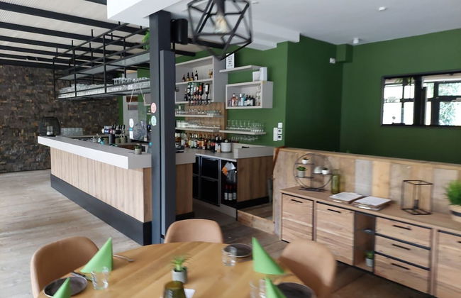 Modern Chalet With Dishwasher, in a Holiday Park, in a Natural Environment - Photo 17