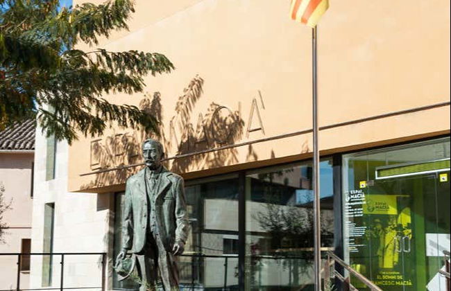 Borjas Blancas Guided Tour - Photo 3