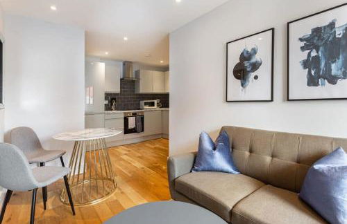 Smart 1 Bed Apartment in the Heart of Eastleigh - Foto 6