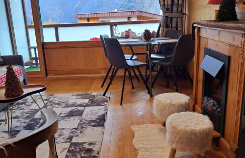 STUDIO 2 ALPES STYLE CHALET au PIED DE TELESIEGE DU DIABLE - Foto 15