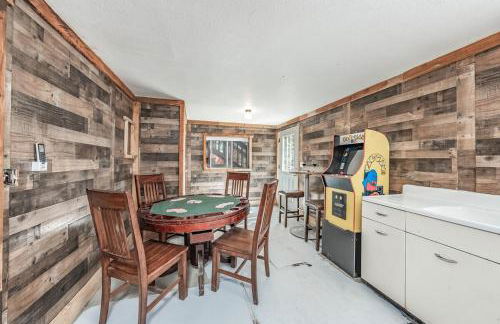 Buckeye Bear's Den-AC-Walking Distance to town - Foto 43