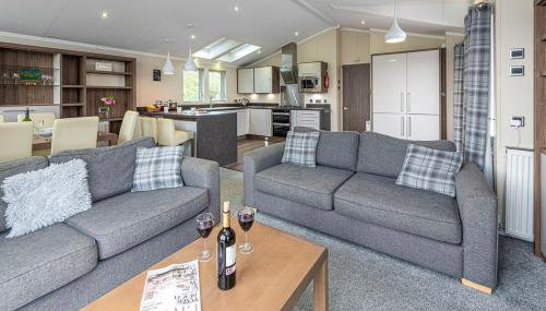 Stables 30, 3 Bed Luxury Lodge at Hafan y Mor - Foto 2