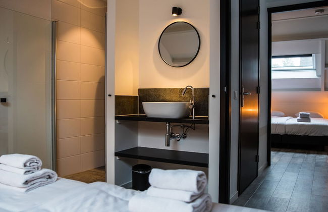 Apartment in Vrouwenpolder Near the Beach - Photo 4