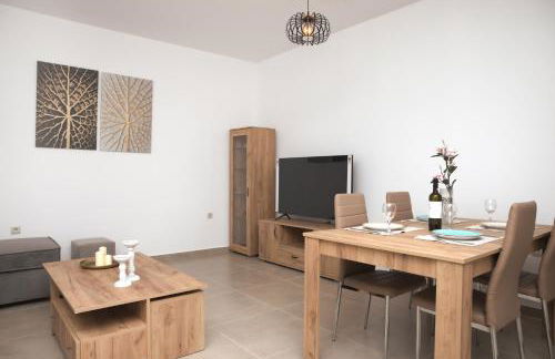 Etheria Comfort House - Photo 44