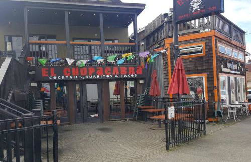 Alki Beach Cottage, NEW, 2 bedrooms, 2 bathrooms, near beach, AC, WD, Parking - Foto 63