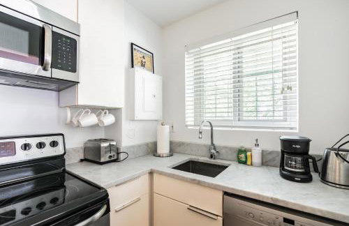 Great Location to Explore-1 BR Near Convention Center - Foto 16