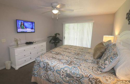 LOVE AT FIRST SIGHT! NEW Disney Home, Sleeps 6, Pool, Patio, NO Steps, LOW Rates! - Foto 53